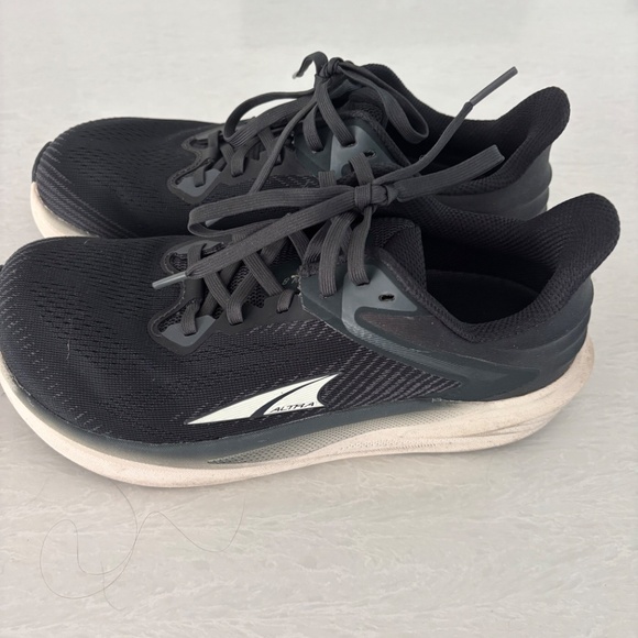 Altra Women's Torin 8 Black Running Shoes/Sneakers Size 7.5 - Picture 2 of 4